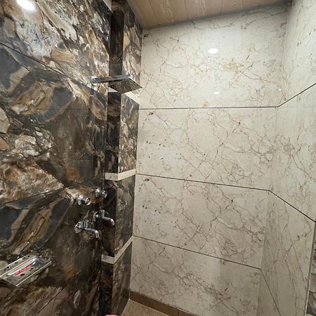 Dream Land Hotel Джаму Екстериор снимка